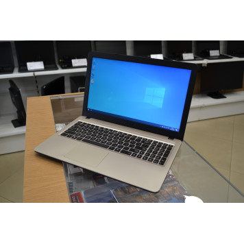 Б/У ноутбук 15.6" ASUS X540LA-XX360D (Intel Core i3-5005U, RAM 8 ГБ, SSD 256 ГБ, Intel HD Graphics Расширяемая SMA)