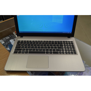Б/У ноутбук 15.6" ASUS X540LA-XX360D (Intel Core i3-5005U, RAM 8 ГБ, SSD 256 ГБ, Intel HD Graphics Расширяемая SMA)-1