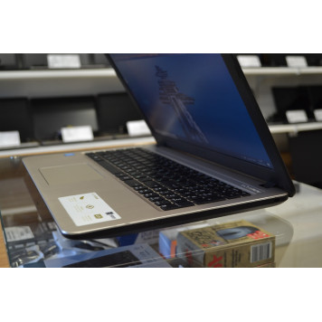 Б/У ноутбук 15.6" ASUS R540NV-GQ050T (Intel Pentium N4200, RAM 8 ГБ, SSD 120 ГБ, Nvidia GeForce 920MX 2 ГБ GDDR5)-4